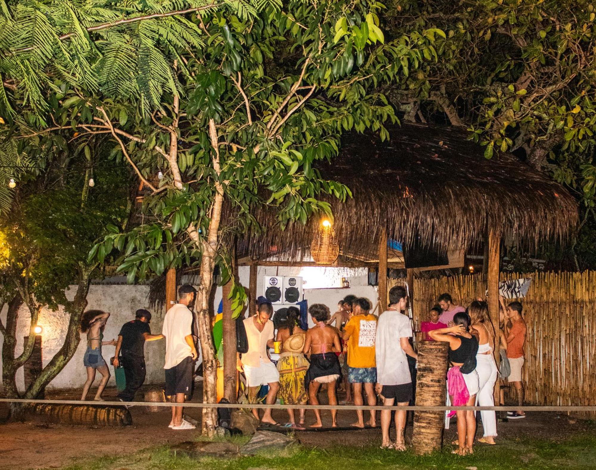 Padang Hostel Praia de Pipa Exterior photo